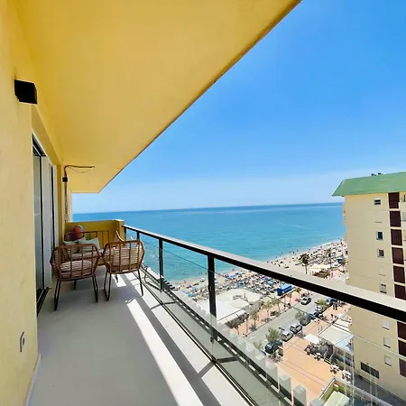 Luxury Beachfront Apartmán