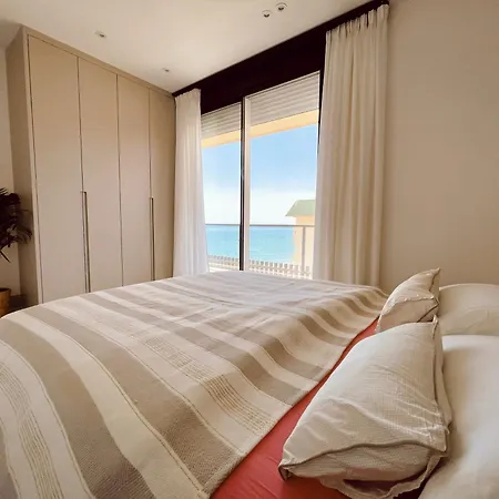 Luxury Beachfront Apartment